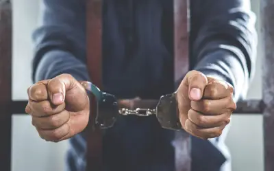 Fiscalía de Jalisco detiene a dos hombres por casos de desaparición forzada en operativos separados