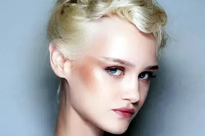 Florecen los Rostros: Tendencias en Maquillaje que Dominan la Temporada