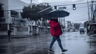 Frente Frío 42 Provoca Lluvias en 26 Estados y Vientos Fuertes en el Norte