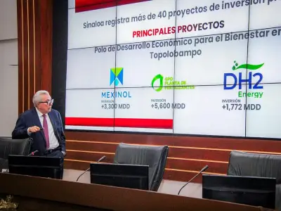 Gobernador Rocha Moya expone retos de Sinaloa en conferencia naval magistral