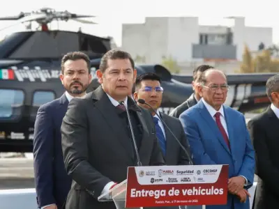 Gobierno de Puebla entrega 111 vehículos para fortalecer seguridad estatal