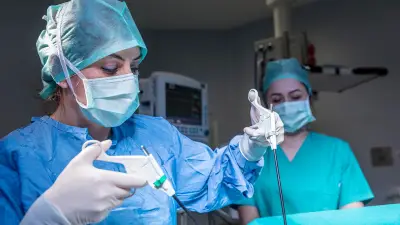 Hospital de la Mujer impulsa cirugía laparoscópica para procedimientos ginecológicos