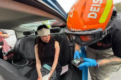 Impacta auto y sufre herida en la cabeza en accidente vial en Monterrey