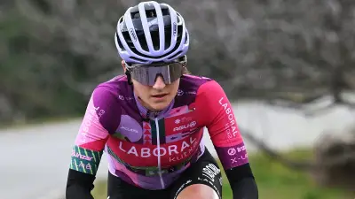 Impactante accidente de ciclista italiana Debora Silvestri en la Milano San Remo