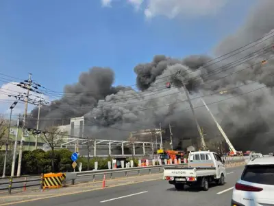 Incendio en fábrica automotriz de Corea del Sur deja decenas de heridos graves