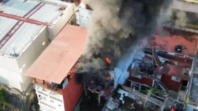 Incendio en joyería de Xilitla moviliza a cuerpos de emergencia y voluntarios