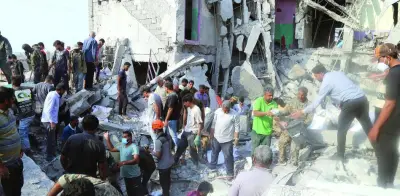 Irán bloquea estrecho de Ormuz y siete países cierran espacio aéreo tras operación militar