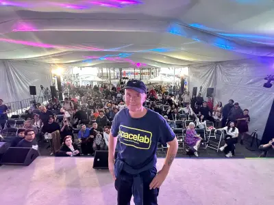 Irvine Welsh explora la CDMX y reflexiona sobre humor, imperialismo y salud mental