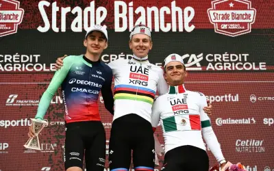 Isaac del Toro brilla con podio en Strade Bianche 2026 tras triunfo en UAE Tour