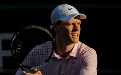 Jannik Sinner avanza a semifinales del Masters 1000 de Miami con contundente triunfo