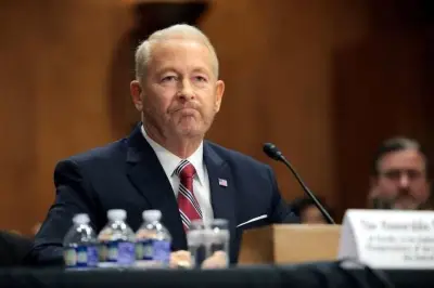 Johnson pide no apoyar al régimen cubano tras llamado de AMLO