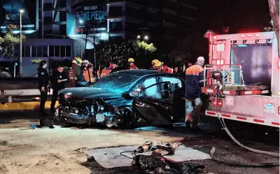 Joven de 19 años fallece en trágico accidente en glorieta de Jardines del Bosque, Jalisco