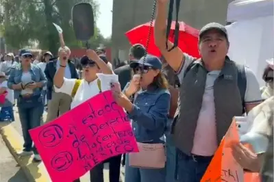 Jubilados protestan en San Lázaro contra reforma que afecta sus pensiones