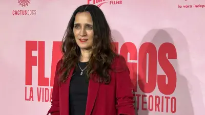 Julieta Venegas narra documental 'Flamingos' y combina cine con música y escritura