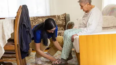 La carga invisible: mujeres en México soportan el peso del cuidado no remunerado