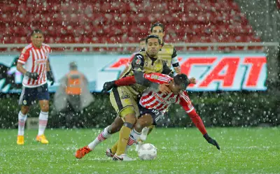 La Olvidada Noche de Aguanieve en Guadalajara: Cuando el Estadio AKRON se Vistió de Blanco