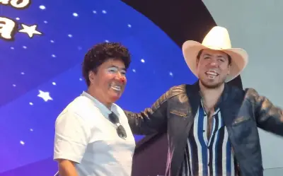 Lagrimita y Costel celebran 50 años de risas familiares en la Arena Guadalajara