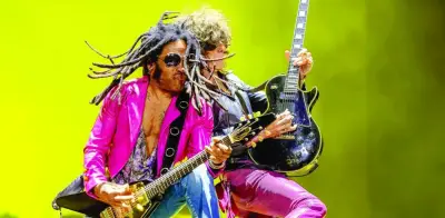 Lenny Kravitz desata euforia en Vive Latino con show lleno de clásicos y amor por México