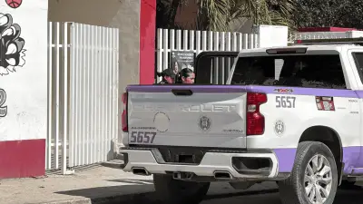 Maestro de Cancún bajo investigación por presunta relación con alumna menor de edad