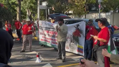 Maestros de la CNTE protestan frente a Embajada de Israel exigiendo fin de guerra
