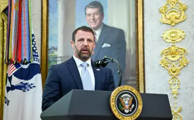 Markwayne Mullin asume como secretario de Seguridad Nacional de EU en medio de crisis