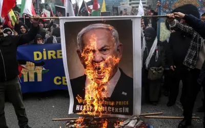 Medios Iraníes Reportan Ataque a Oficina de Netanyahu en Nueva Oleada de Misiles