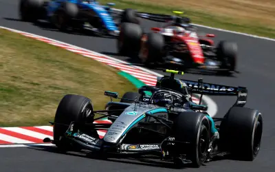 Mercedes domina en Suzuka; Checo Pérez lucha con su Cadillac en la F1