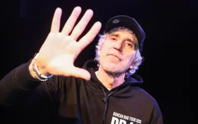 Mikel Erentxun celebra 40 años de Duncan Dhu en México con gira nostálgica y festiva