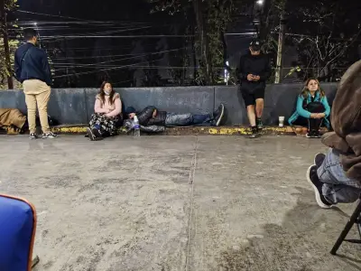 Morena propone comedores móviles para familias que esperan en hospitales de CDMX