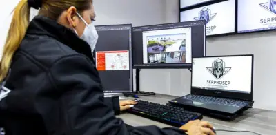 Mujeres rompen barreras en seguridad privada, un sector históricamente masculino