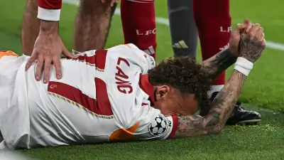 Noa Lang sufre grave corte en dedo y será operado tras choque en Galatasaray vs Liverpool