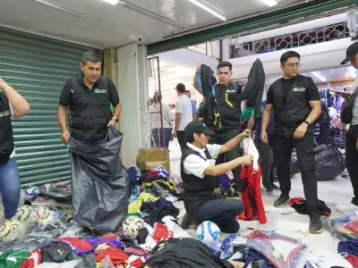 Operativo en Tepito decomisa mercancía pirata del Mundial 2026 en búnkers fortificados