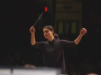 OSN conmemora Día de la Mujer con concierto dirigido por Shira Samuels-Shragg