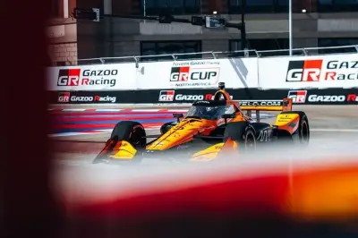 Pato O'Ward logra un destacado Top 5 en la carrera de Arlington