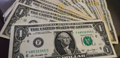 Peso Mexicano Supera los 18 Pesos por Dólar en Tercera Jornada de Pérdidas