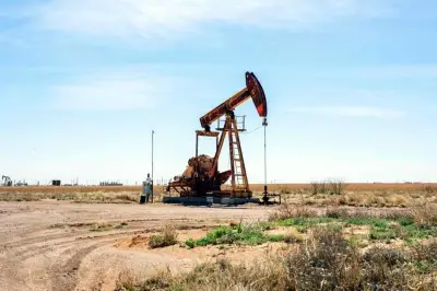 Petróleo Cierra con Alza por Temores de Prolongación del Conflicto en Medio Oriente