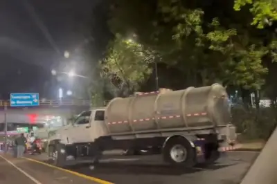 Piperos Bloquean Viaducto Tlalpan en Protesta por Demoras en Cargas