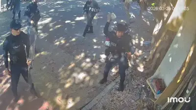 Policías de Playa del Carmen lanzan piedras durante violento desalojo en colonia Colosio