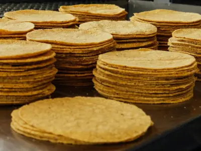 Profeco aclara que no puede multar por sanidad en tortillerías tras declaración errónea