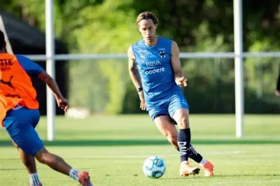 Rayados de Monterrey recupera a Sergio Canales para la recta final del torneo