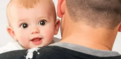 Reflujo en Bebés: Señales de Alerta y Cómo Distinguirlo de la Regurgitación Normal