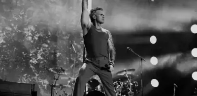 Robbie Williams finaliza relación profesional con su mánager tras 14 años de colaboración