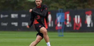 Santi Giménez se recupera: entrena con el Milan y apunta a la Selección Mexicana