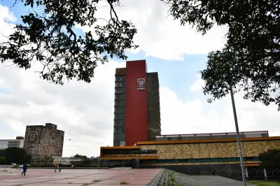 SCJN ordena a la UNAM devolver pago por curso de inglés requerido para titulación