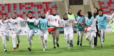Selección femenina de Irán compite en Copa Asiática bajo misiles y vigilancia extrema
