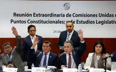 Senado de México avala Plan B de Sheinbaum en comisiones, pasa al pleno