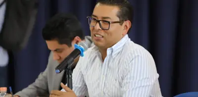 Senador impulsa reforma para combatir monopolios en autobuses de pasajeros