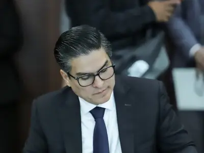 Senador Jarero anuncia dictamen del Plan B: 4 mil millones para obras públicas