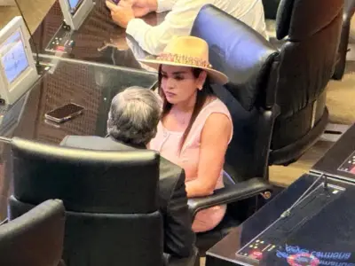 Senadores de Morena increpan a Grecia Quiroz en el Senado por señalamientos contra Raúl Morón