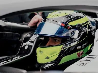 Sergio Pérez enfrenta problemas de despliegue de energía en el GP de Japón